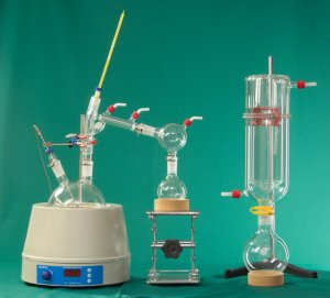 Short Path Steam Distillation Apparatus Manufactured by NDS Technologies, Inc. - ndsglass.com